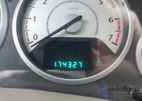 2008 Chrysler Town & Country Touring z USA, uszkodzony, nr VIN 2A8HR54P08R663396